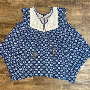 Signature Studio Plus 1X Asymmetrical Shirt Resort-Core Lace Top Blue Sleeveless